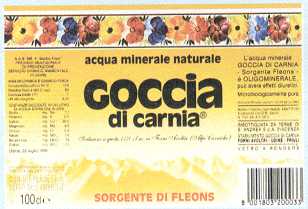 Acqua Minerale Goccia Di Carnia
